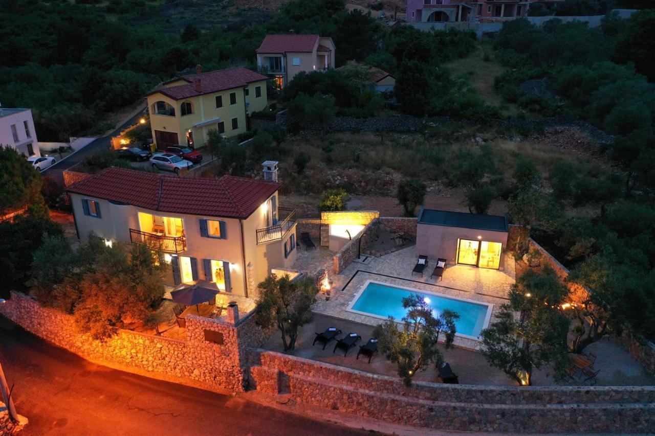 Villa Pinia Vrbnik (Primorje-Gorski Kotar)